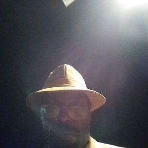 Meet your Posher, Simon